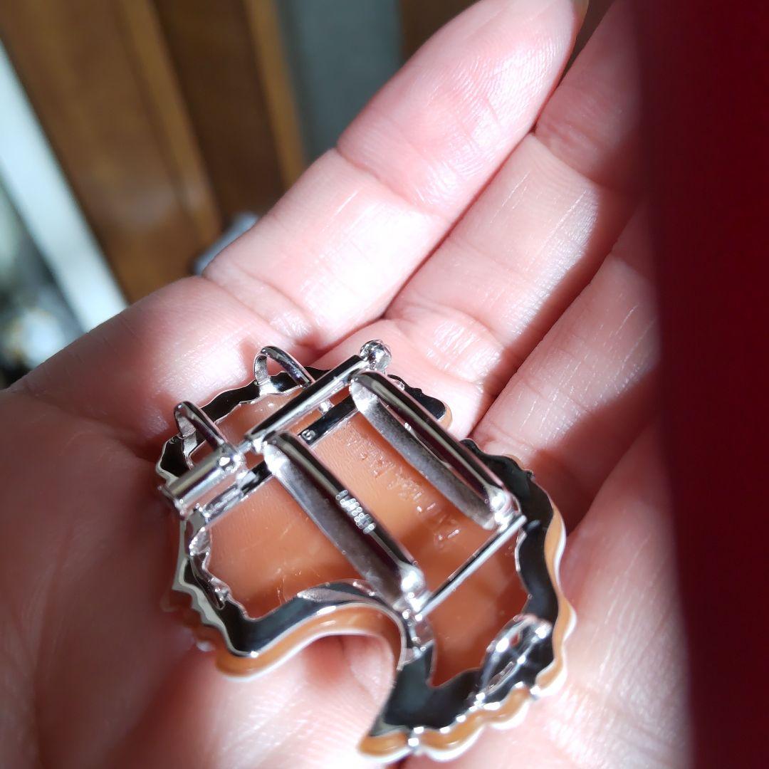 小春日和様　　k18WG　シェルカメオブローチ＆　パルラーティ　ダイヤ付