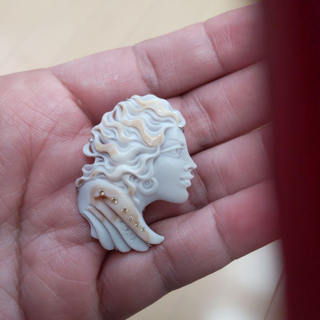 小春日和様　　k18WG　シェルカメオブローチ＆　パルラーティ　ダイヤ付