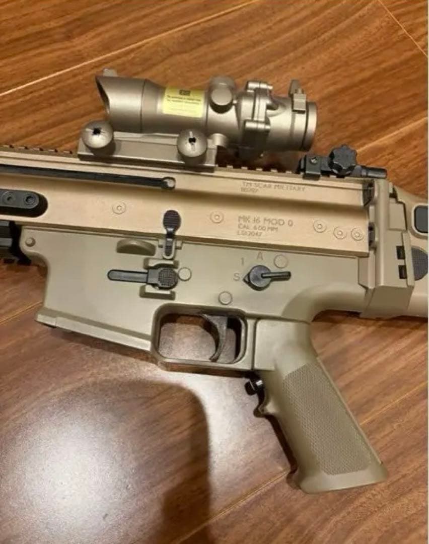 SCAR-L CQC 電動ガンBOYs ライト、スコープ付き