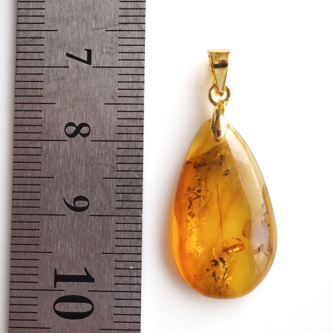 【Ruby】No.5 天然バルティックアンバー(琥珀)の大粒トップ