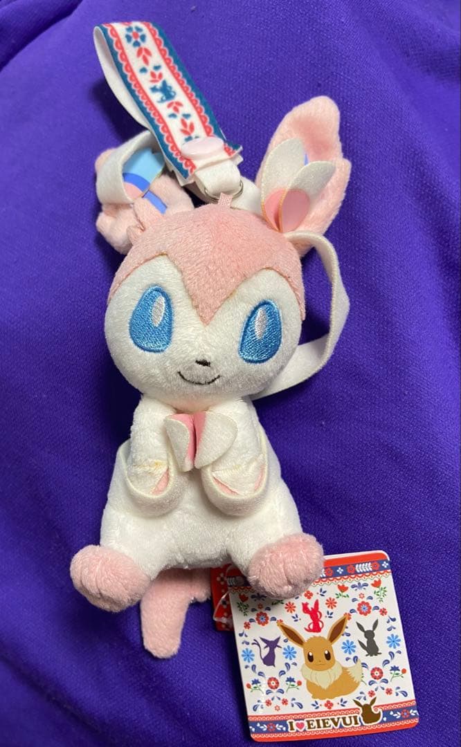 ポケモン LOVE EIEVUI カバンに付けられるぬいぐるみ『ニンフィア』