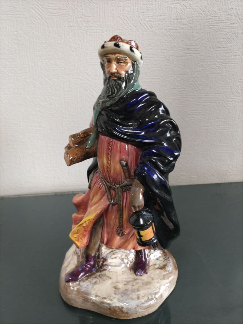 ロイヤルドルトン Good King ｗenceslas 像　アンティーク