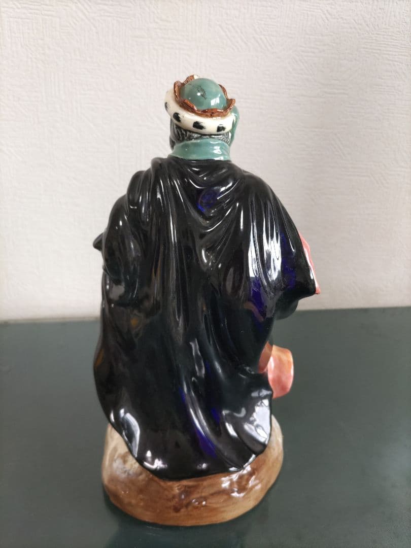 ロイヤルドルトン Good King ｗenceslas 像　アンティーク