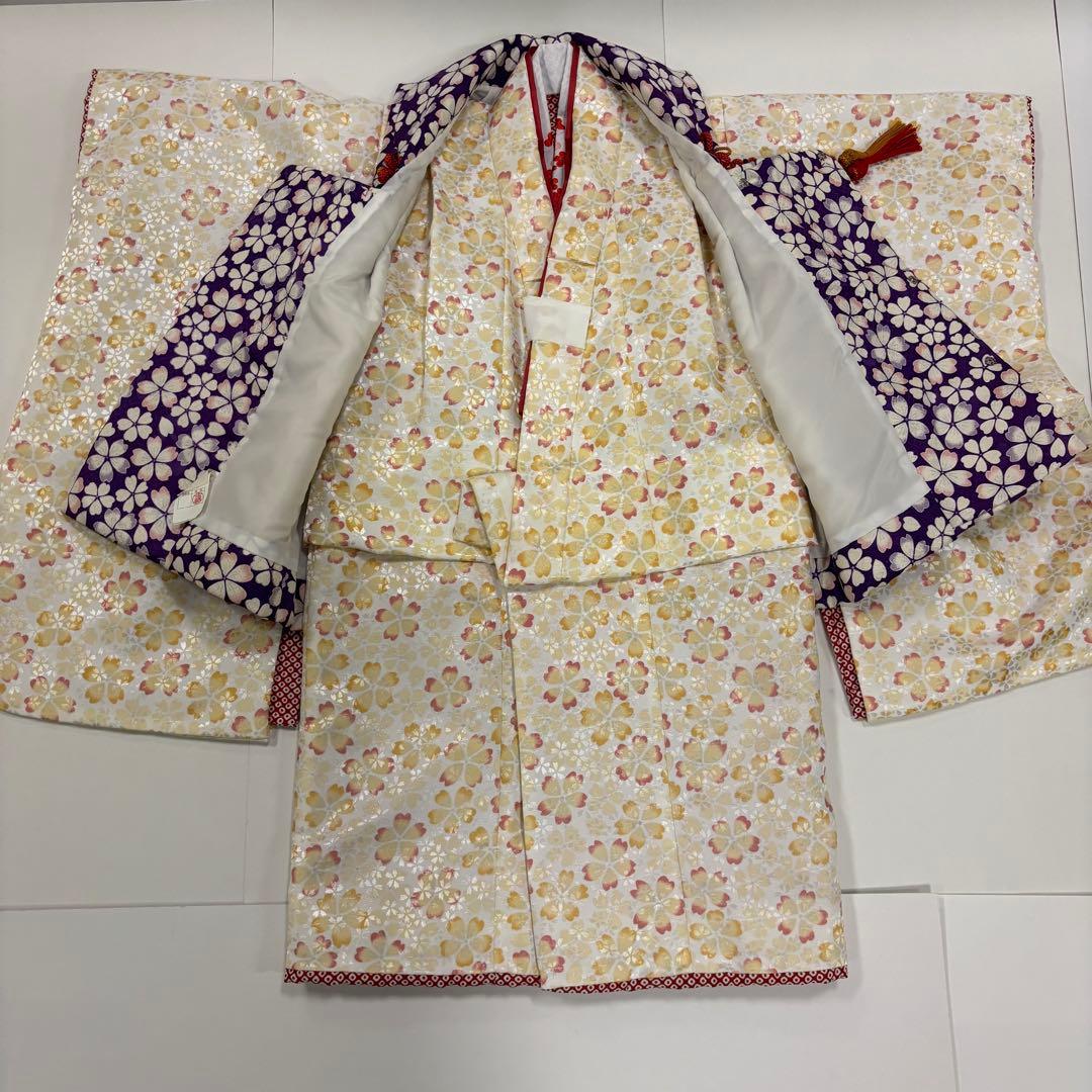 SALE 七五三　3歳女の子　着物・被布セット　紫に桜　オフベージュ　赤鹿子柄