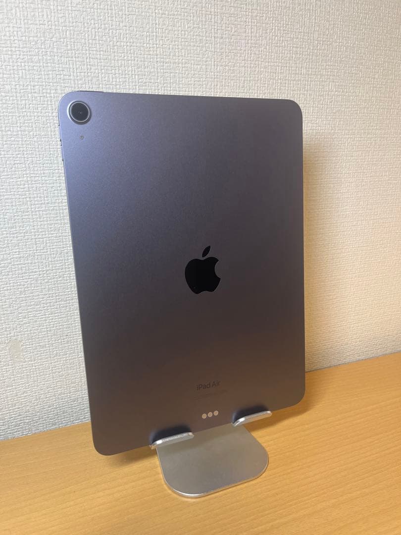 ［美品］iPadAir第5世代WiFiモデル 256GB M1チップ 整備済み品