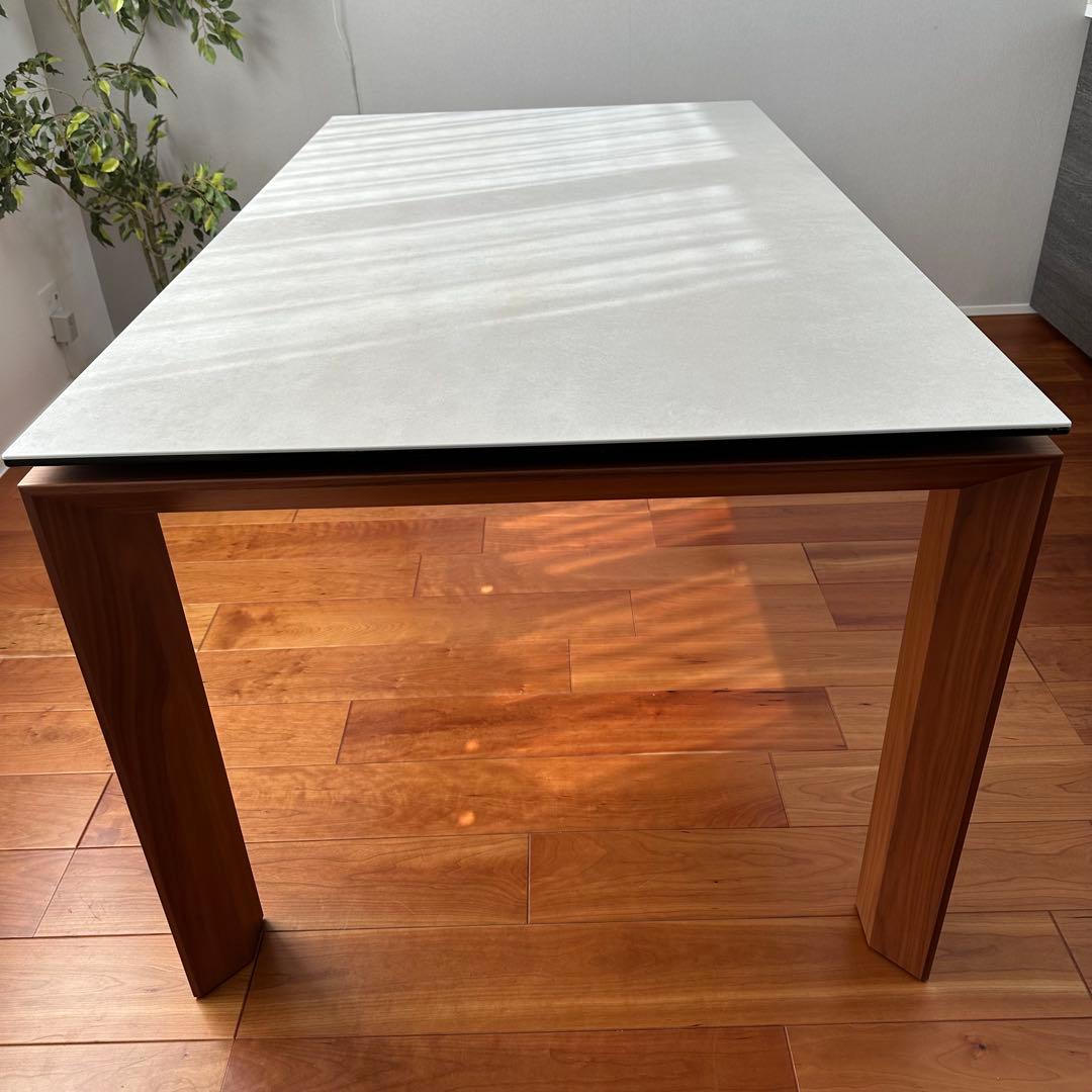 Calligaris カリガリス 伸長ダイニングテーブル セラミック