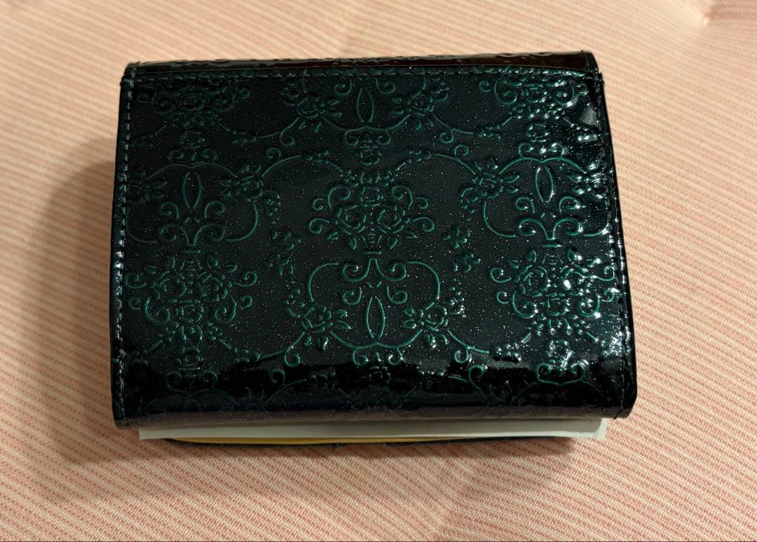 本日限定お値下げ♡新品未使用♡ANNA SUI アナスイ　ルーミー 二つ折り財布