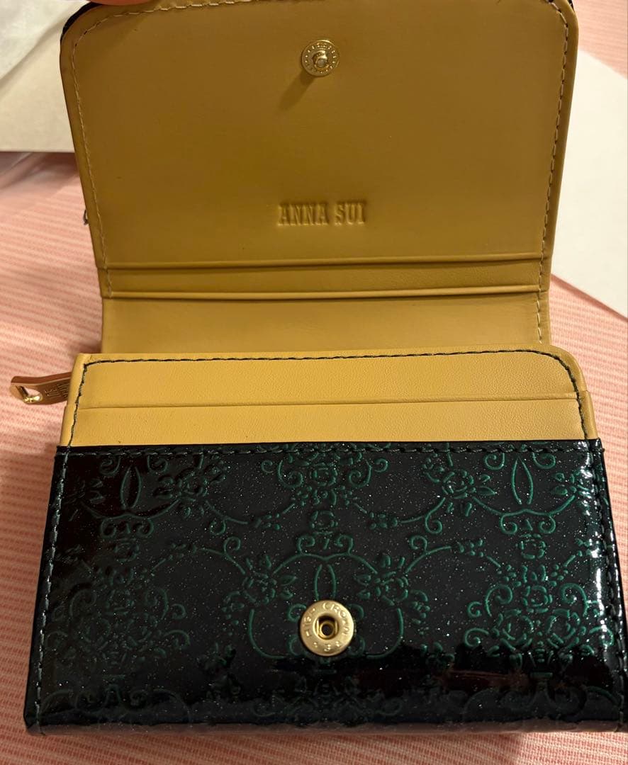 本日限定お値下げ♡新品未使用♡ANNA SUI アナスイ　ルーミー 二つ折り財布