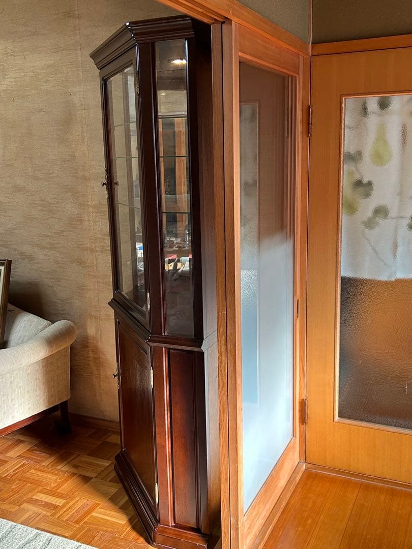 ダークブラウン コーナーガラスケース/カップボード/リビング収納