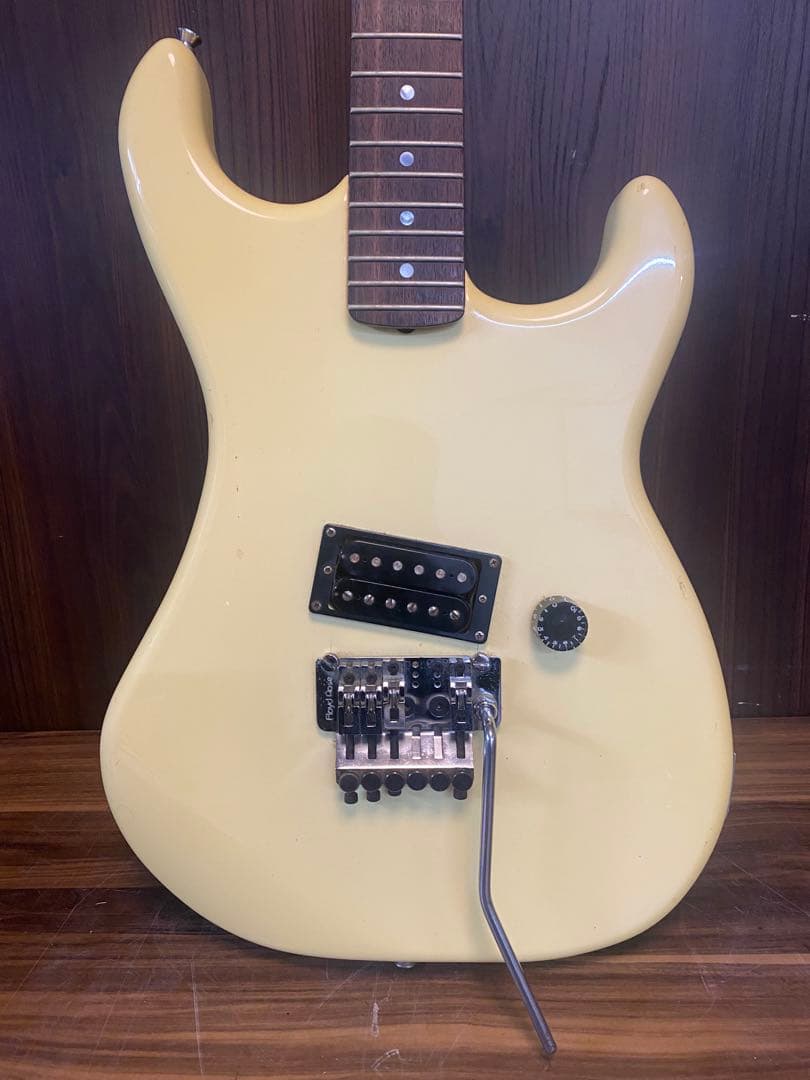 Q3081 KRAMER エレキギター F-1000 ジャンク パーツ取り