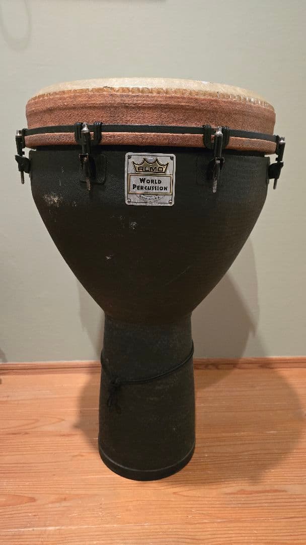 希少　REMO ジャンベ 16インチ レモ　太鼓