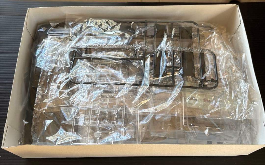 ジゴロ次五郎 プラモデル 岡田秀樹 プレジデント VIP アオシマ 未組み立て