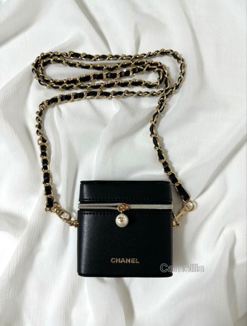 シャネル ノベルティ リップケース ショルダー