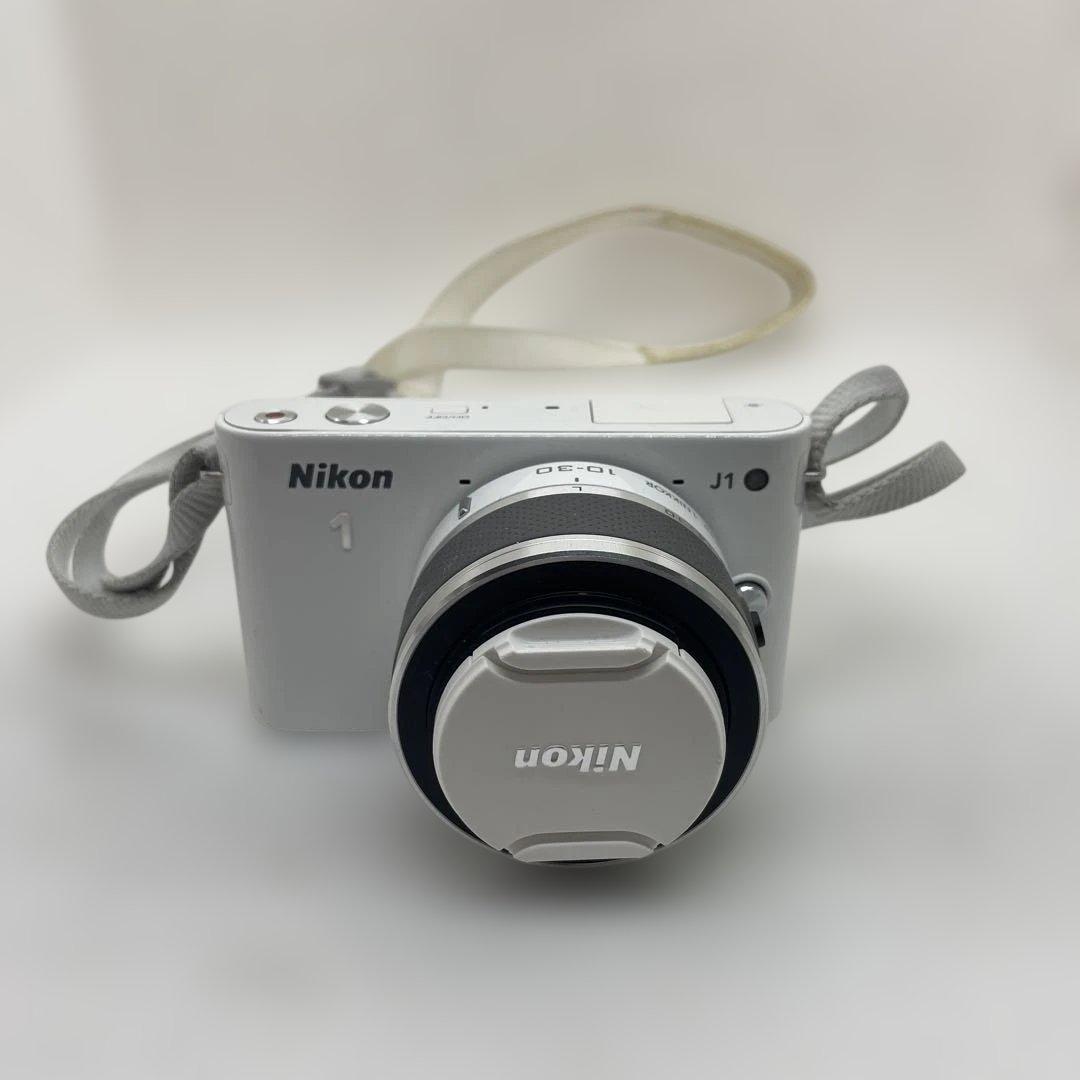 【iy/12.9】Nikon 1 J1 レンズキット10-30mm3.5-5.6