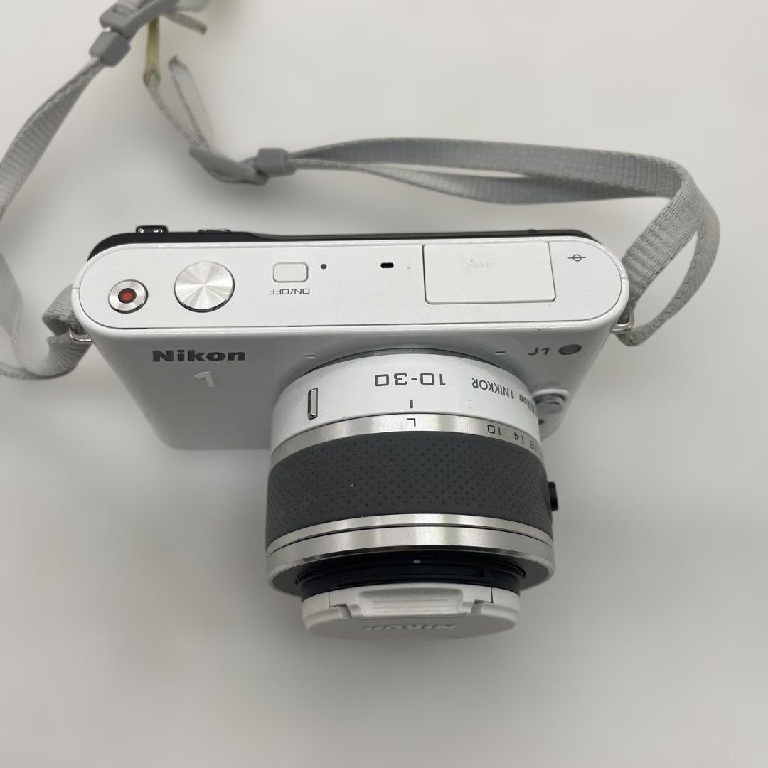 【iy/12.9】Nikon 1 J1 レンズキット10-30mm3.5-5.6