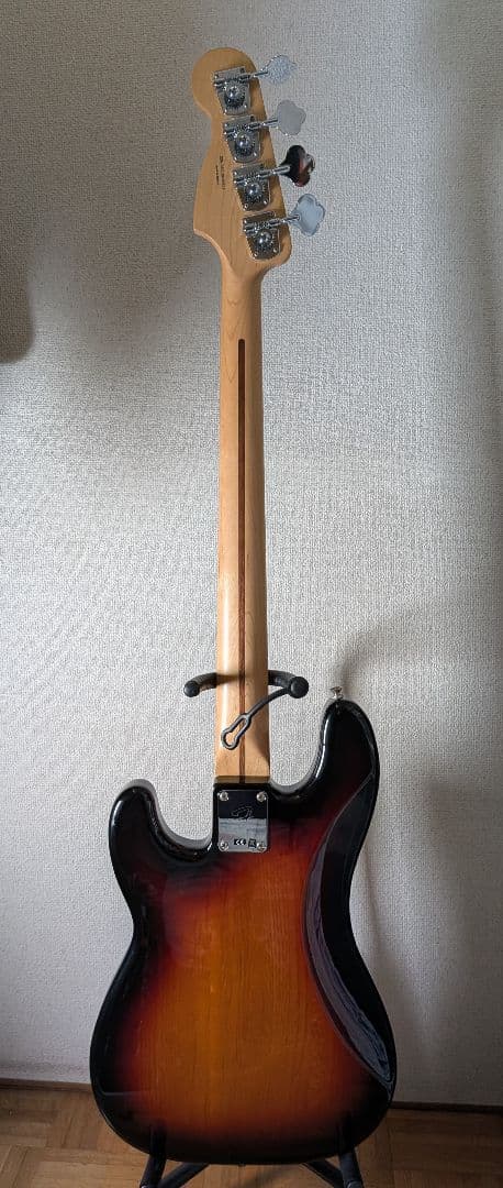 ベース Fender Mexico Precision Bass 2018