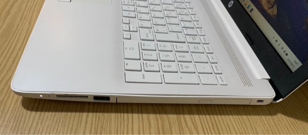 【美品】HP 15-bd0156au 8/256 Office2021付