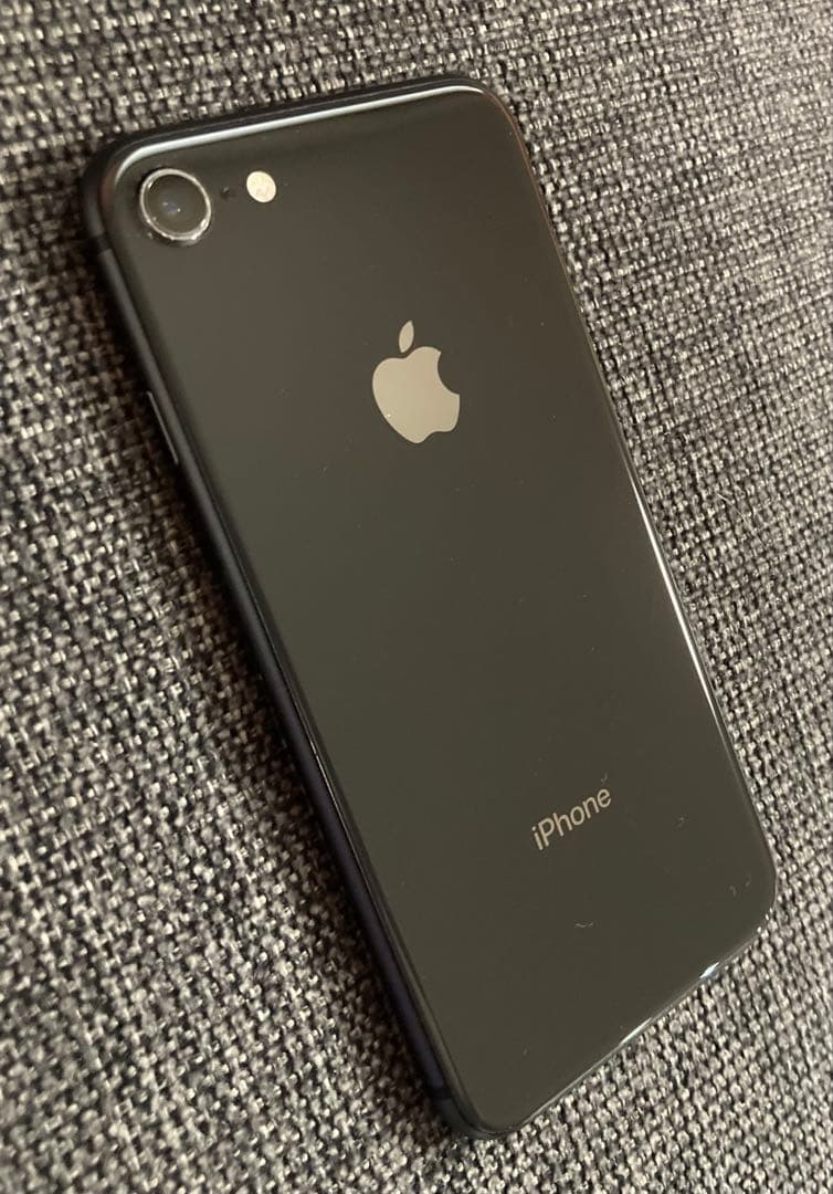 Apple iPhone 8スペースグレイ64GB