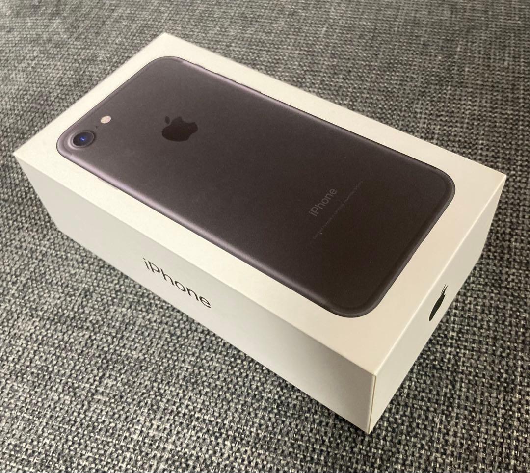 Apple iPhone 8スペースグレイ64GB