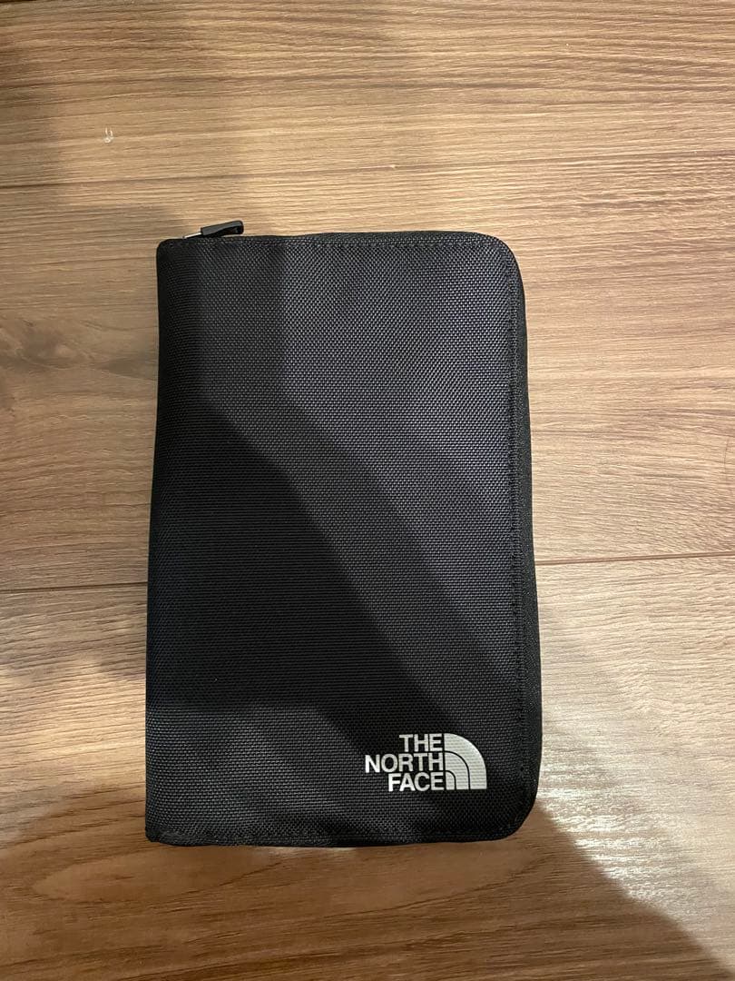 THE NORTH FACE パスポートケース ブラック
