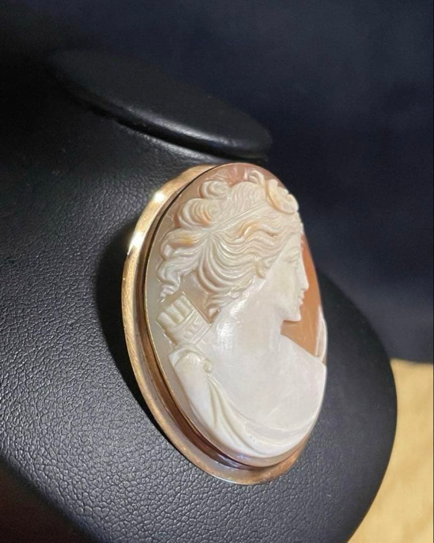 フランス　アンティーク　10金枠　アルテミス　ブローチ兼トップ