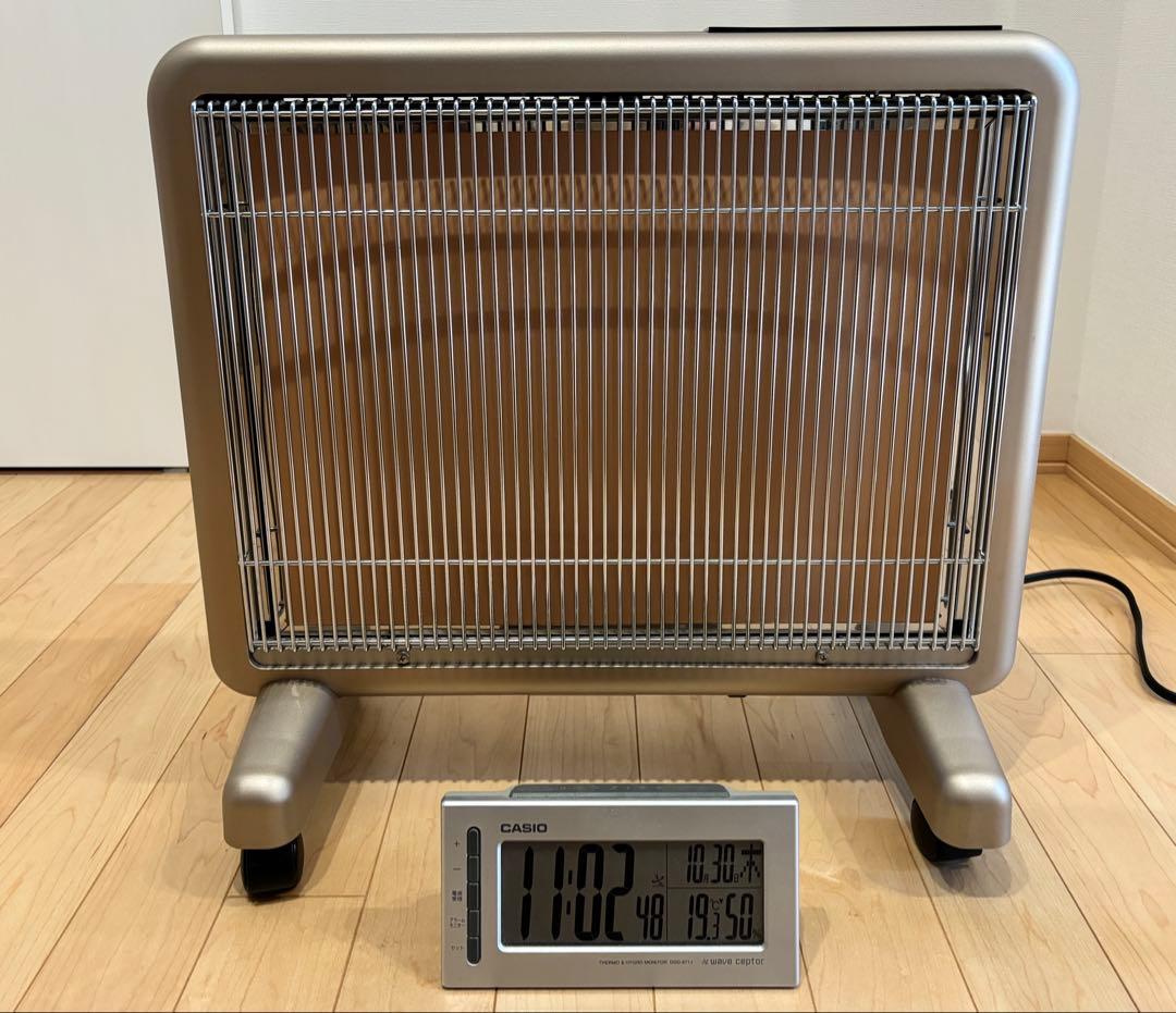 サンルミエ E800L-TM 遠赤外線暖房器 ゴールド