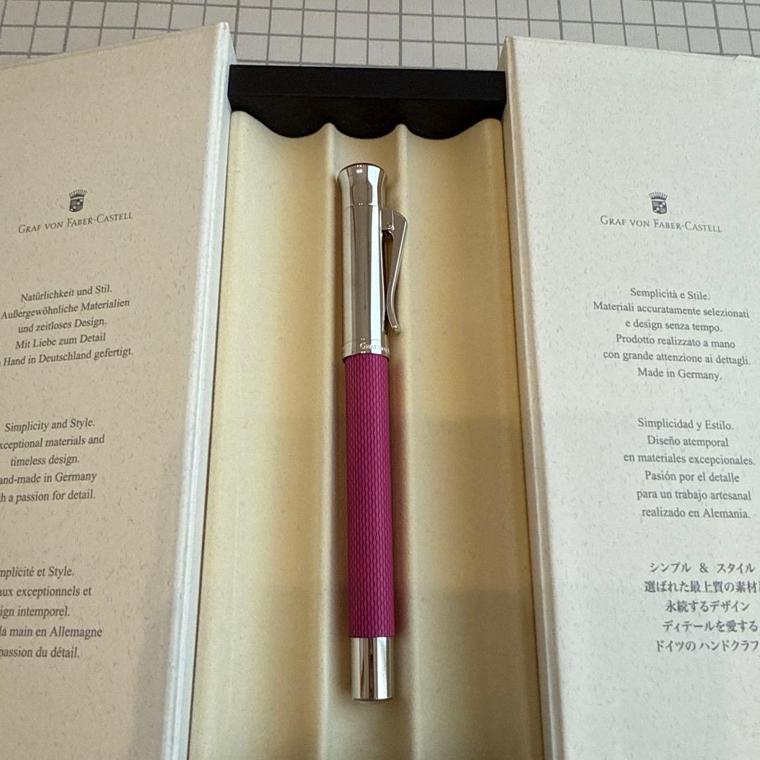 クリスマスセール⭐︎ファーバーカステル 万年筆 エレクトリックピンク　EF