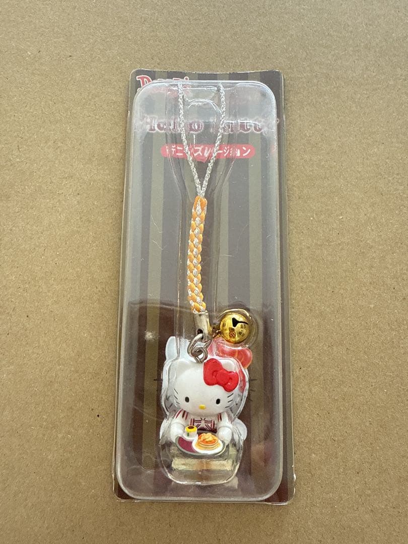 デニーズ限定　キティ　ストラップ 希少人気　地域限定