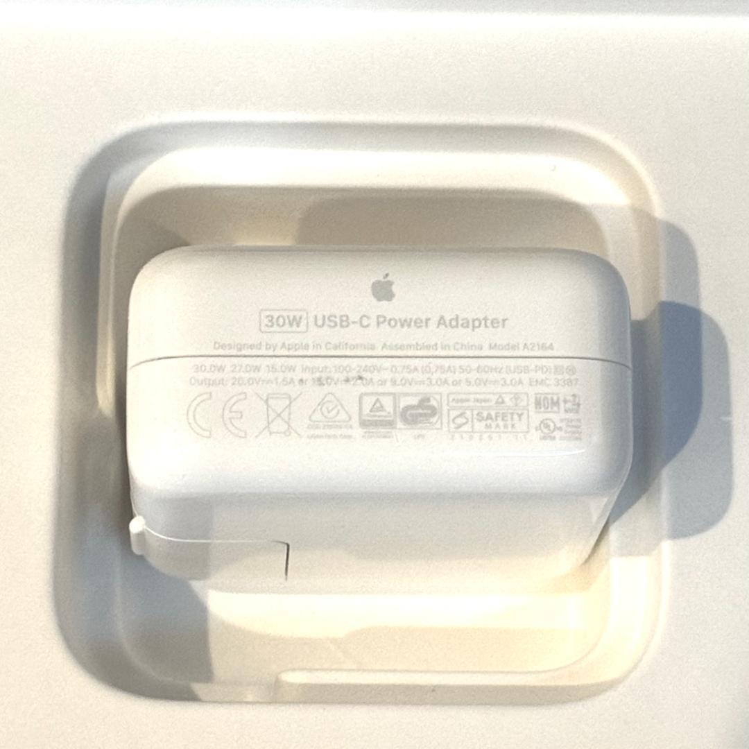 MacBook Air M2 8GB/256GB 整備済 箱・付属品あり