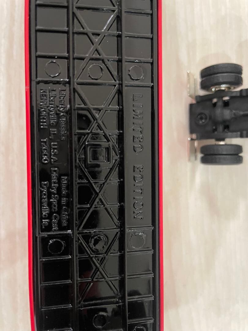 Kenworth T2000リミテッドエディションダイキャストメタルレプリカ