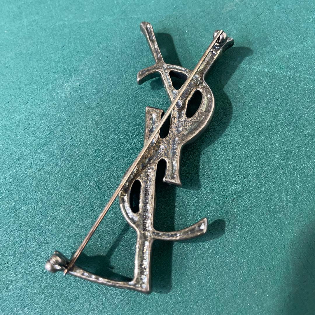 極美品サンローラン　ブローチ　オピウム　YSLロゴ　シルバー