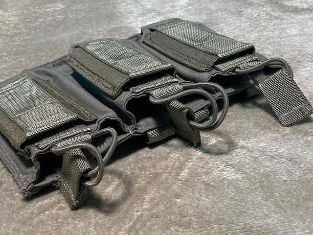 レア！T.A.G.トリプルM4/Pistol マグポーチ絶版品 LE装備に！