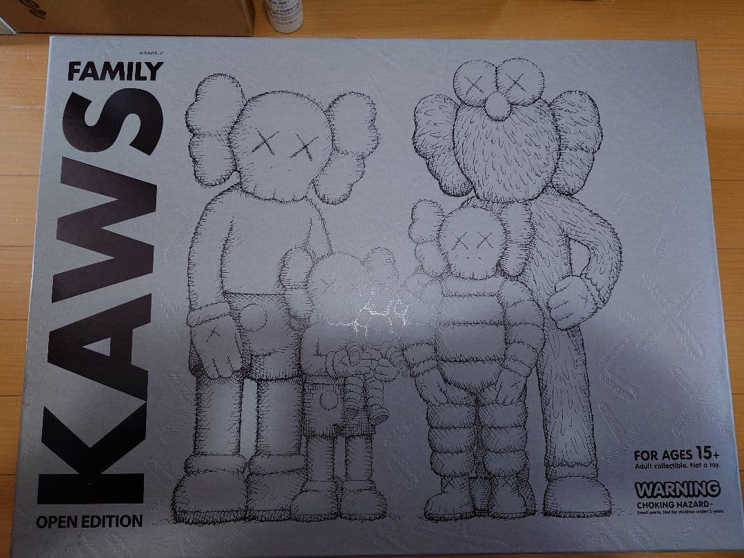 その他 KAWS FAMILY BROWN/BLUE/WHITE #1
