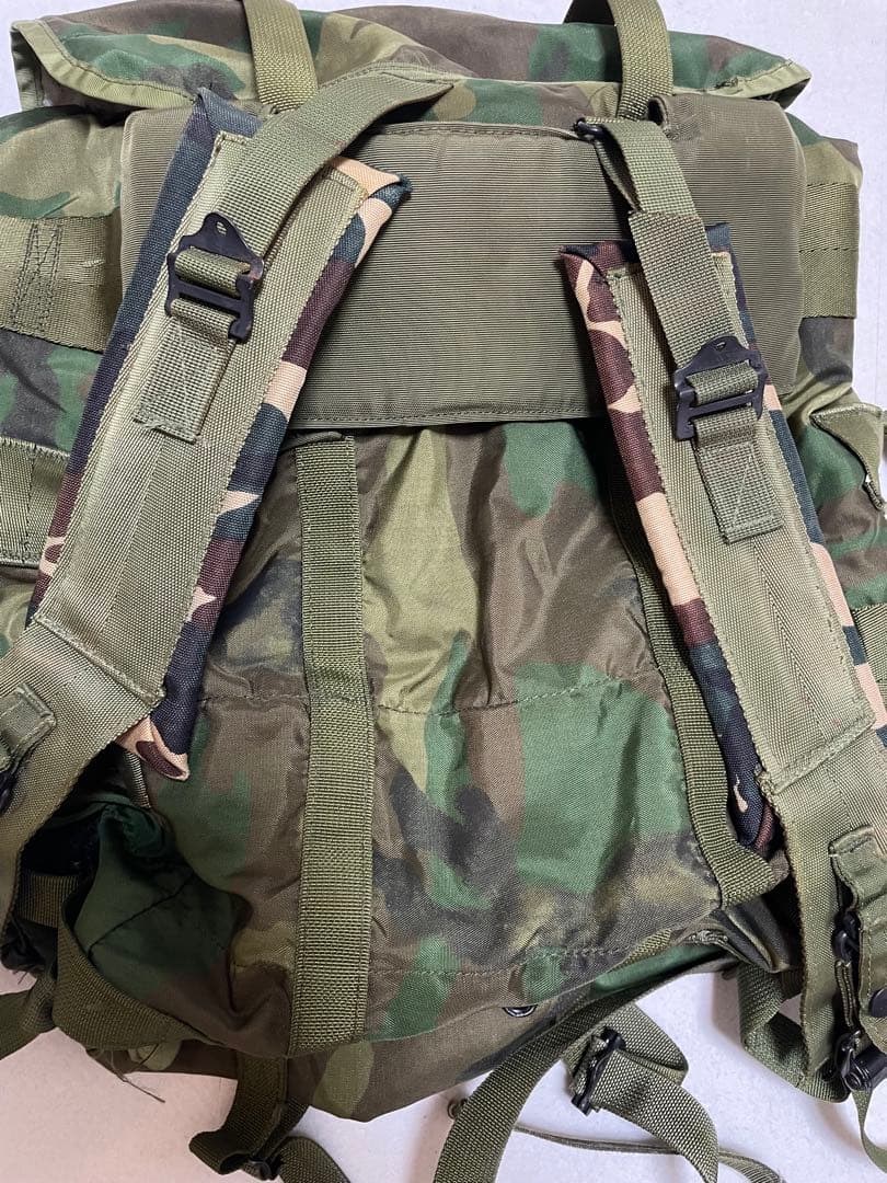 アメリカ軍/米軍放出品？ アリスパック ミリタリーバックパック ウッドランド迷彩