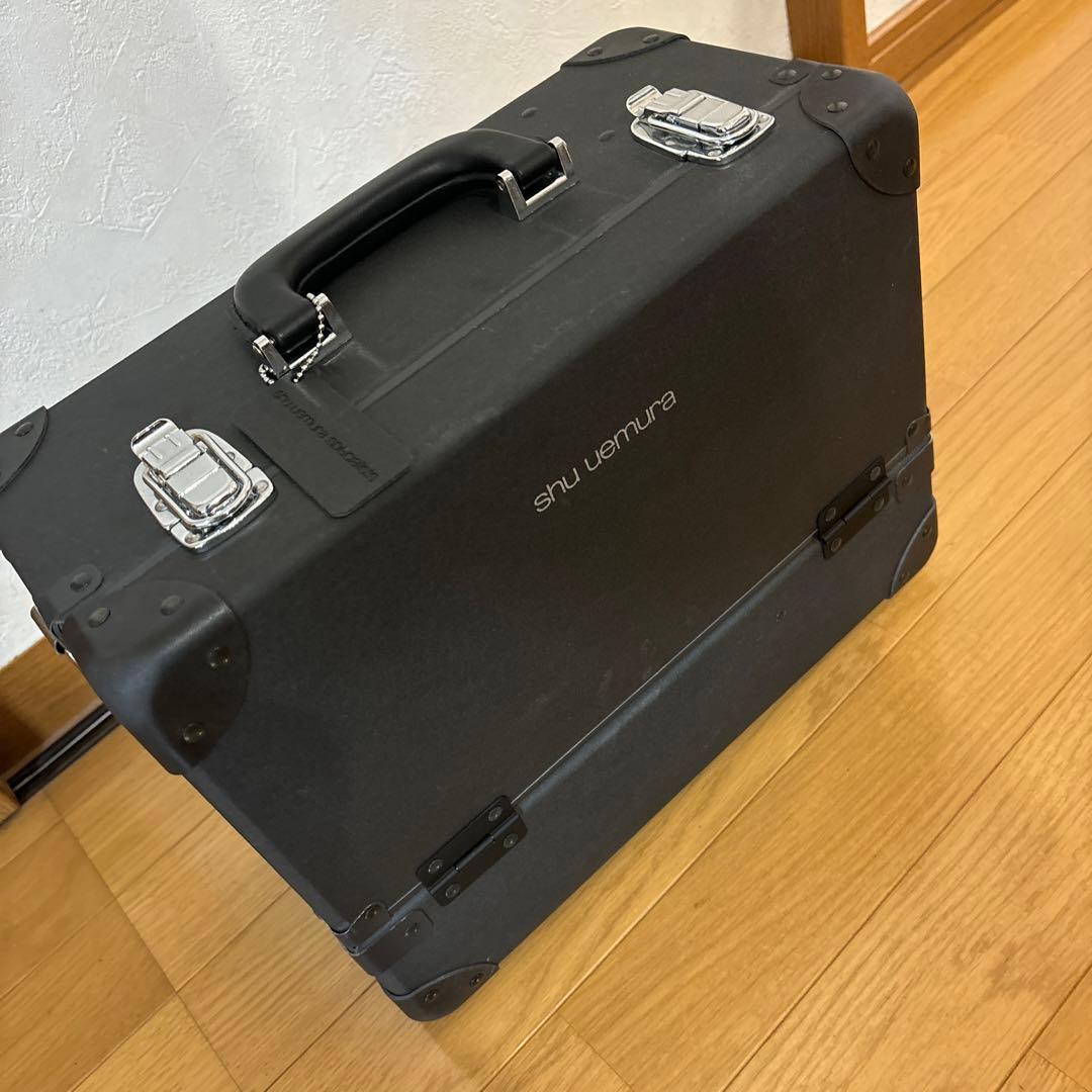 shu uemura シュウウエムラ　オリジナル　メイクアップ　ボックス