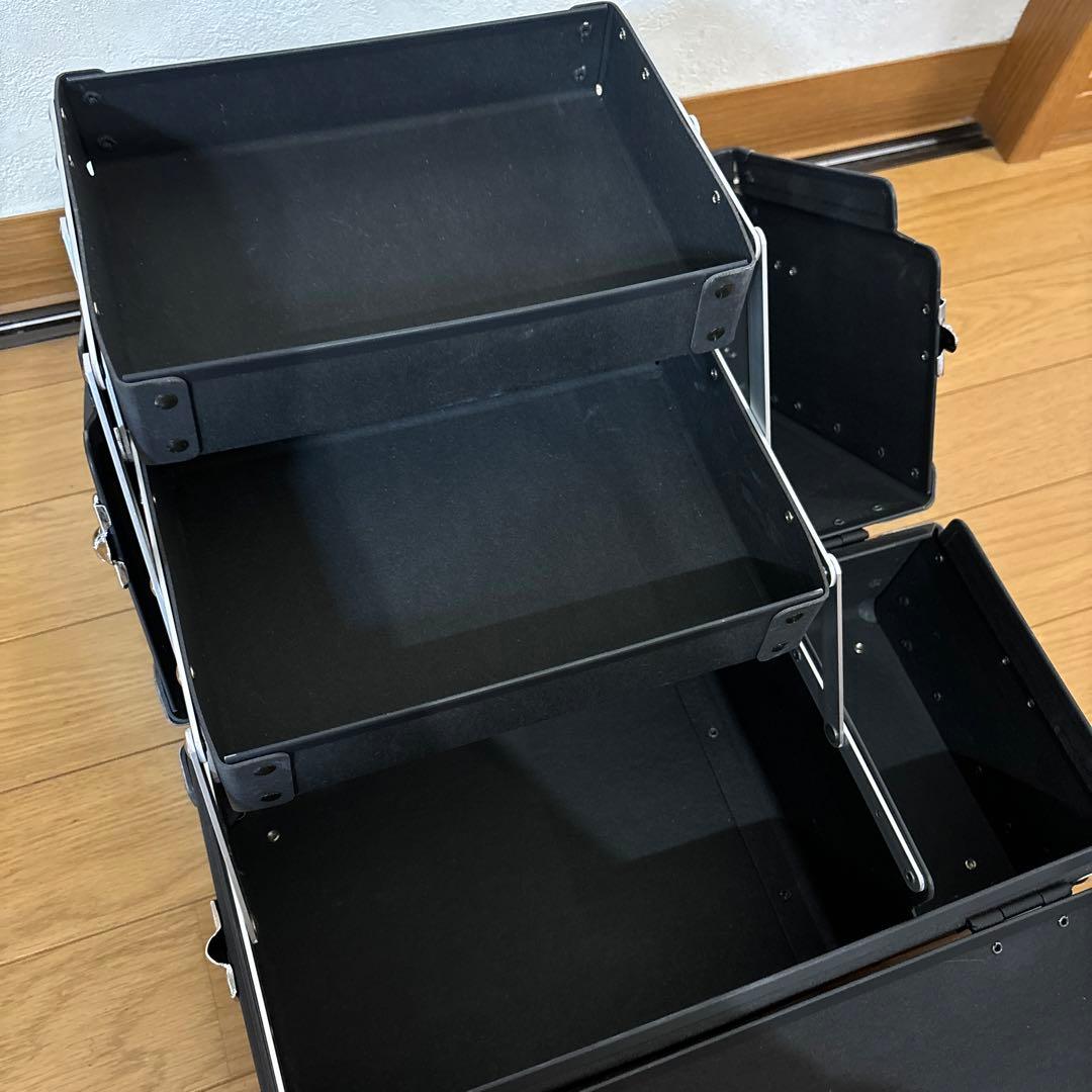 shu uemura シュウウエムラ　オリジナル　メイクアップ　ボックス