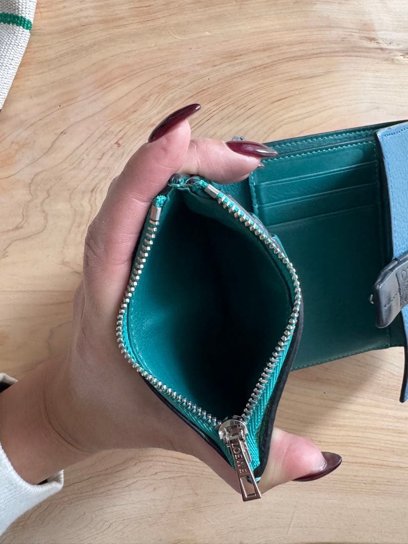 LOEWE バーティカルウォレット　三つ折り財布 青