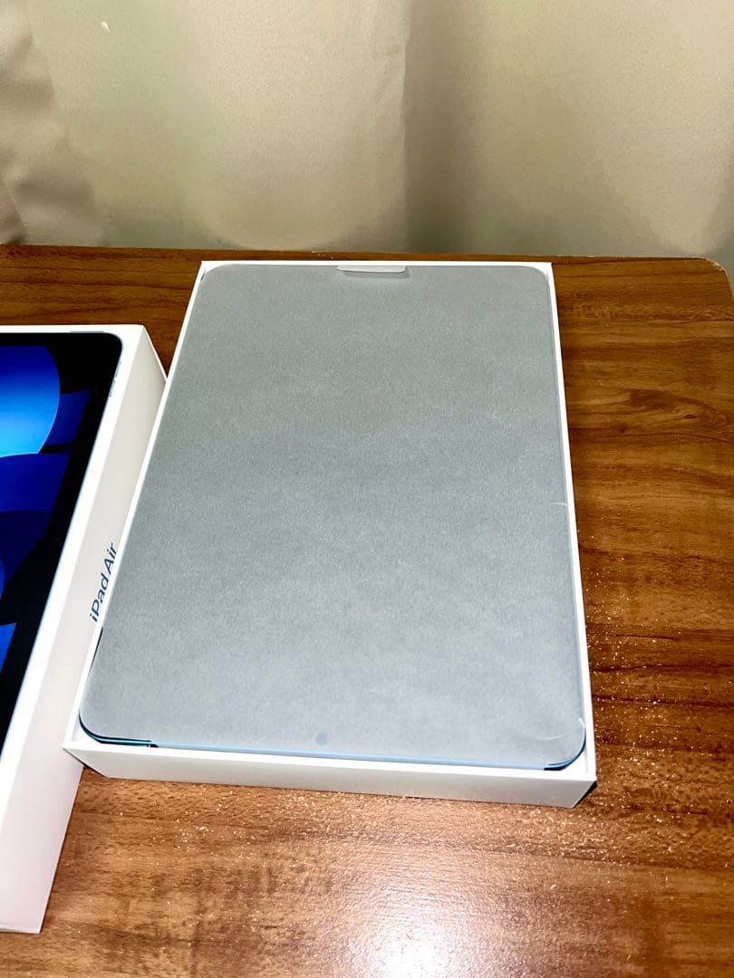 Apple iPad Air 第5世代 Wi-Fi 64GB ブルー おまけ付