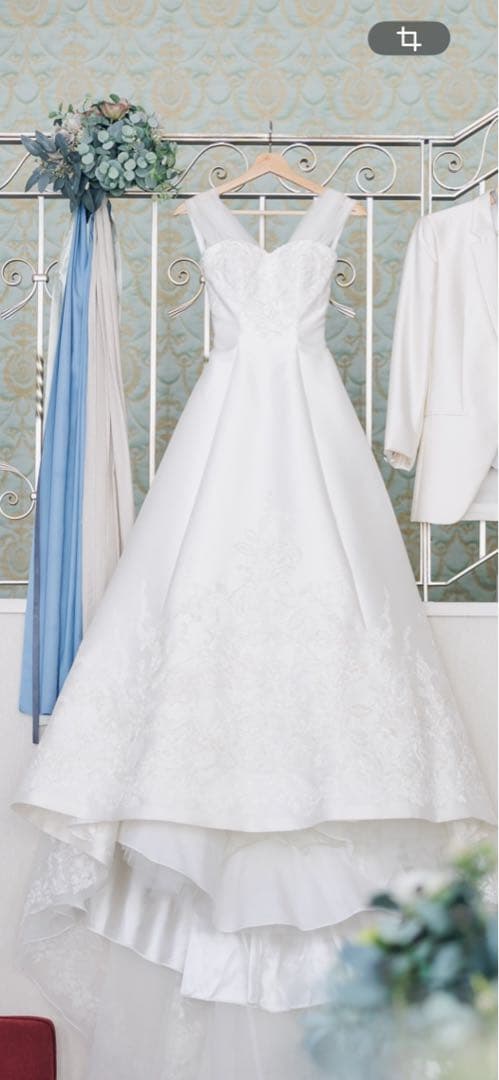 ホワイト Aライン サテンウェディングドレス