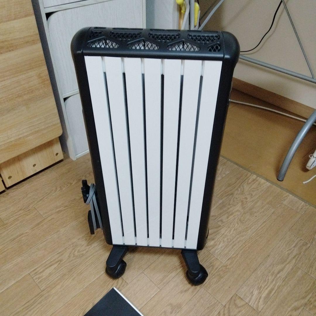 DeLonghi 電気ヒーター オート機能付き スタンド式