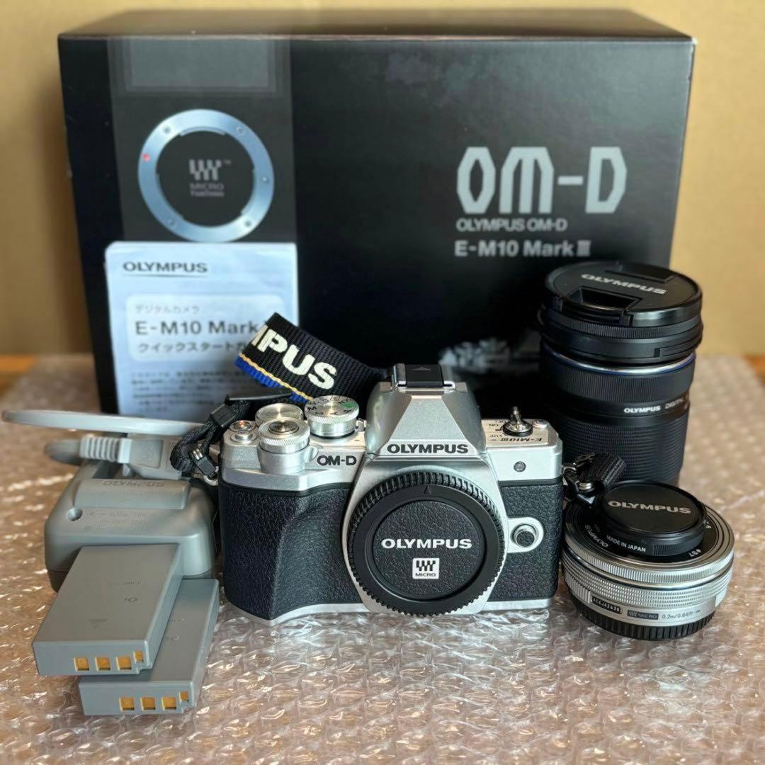 OM-D E-M10 Mark ||| EZ ダブルズームキット シルバー