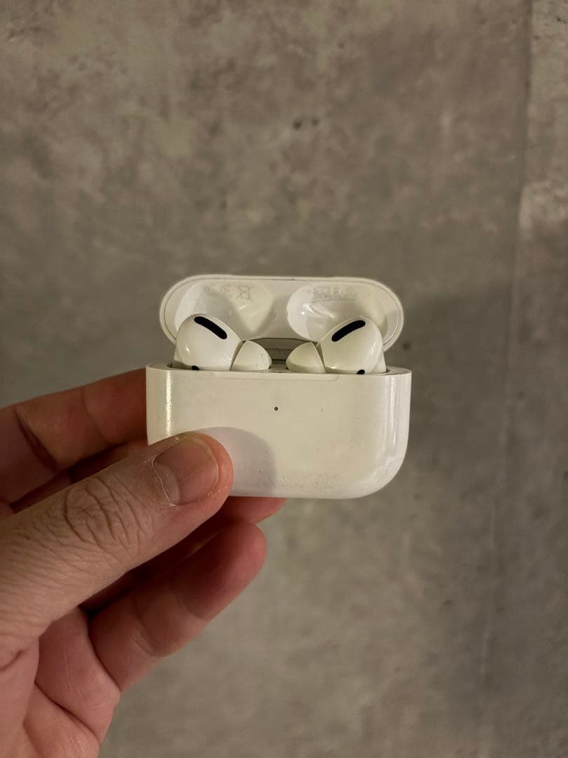 AirPods Pro 第2世代　Lightning