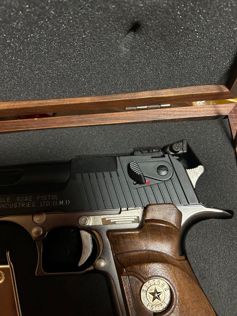 DESERT EAGLE .50AE バイオハザード