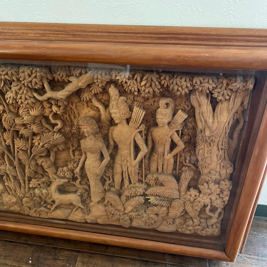 y593 特大サイズ 額装 ジャワ太古の民話を題材にした木彫りレリーフ 192㎝