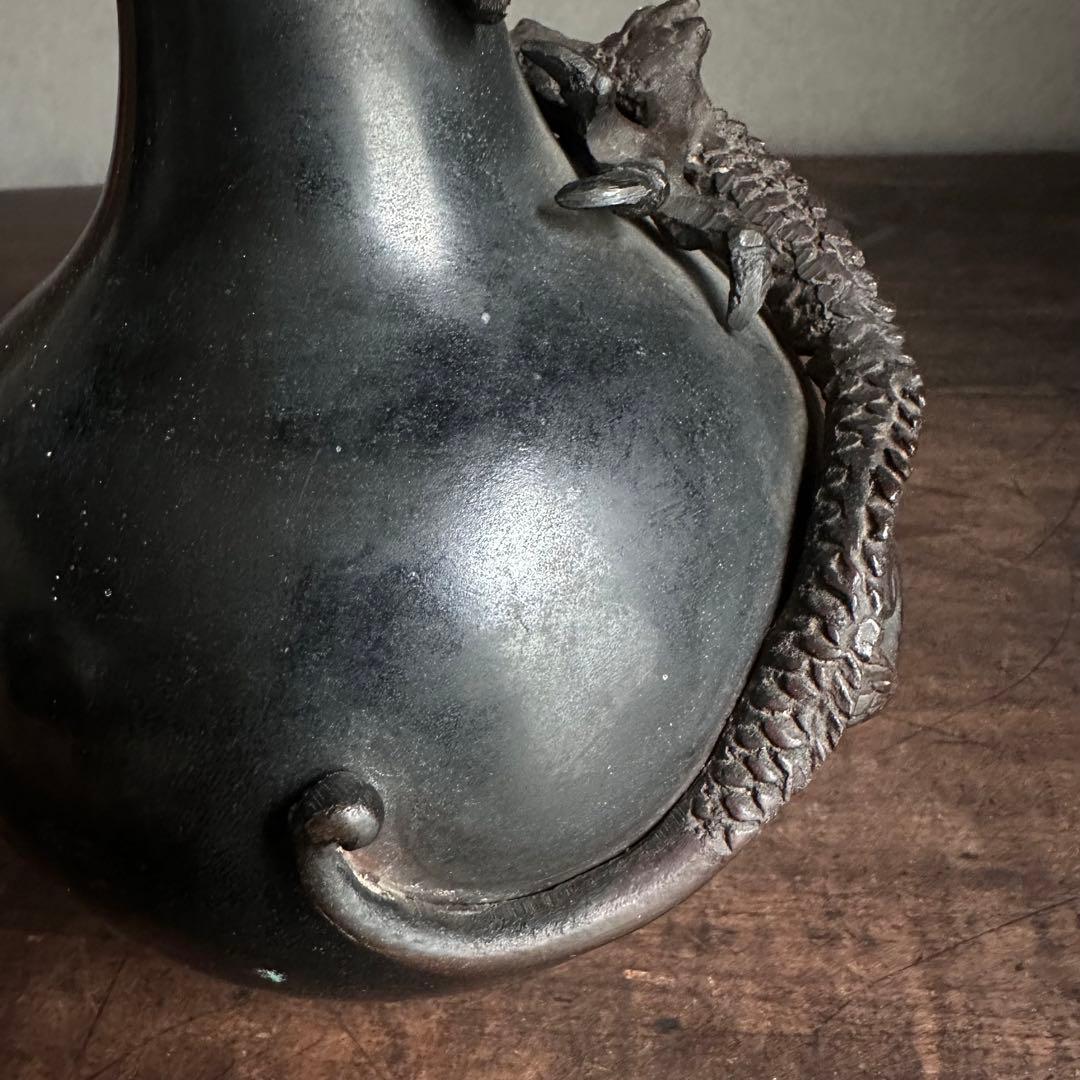 【希少】　古銅　銅製　鉄龍巻　龍巻花瓶　雄峰造　雄峰在銘　花入れ　高岡銅器　小