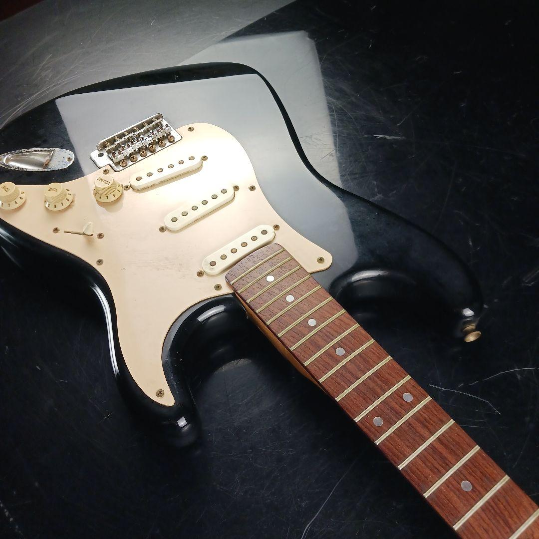 Y2981-17 FERNANDES フェルナンデス エレキギター