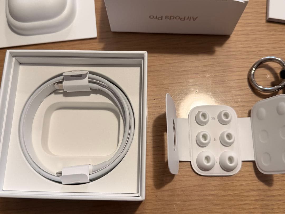 AirPods Pro 第2世代 本体とiFaceのオマケ付　完品