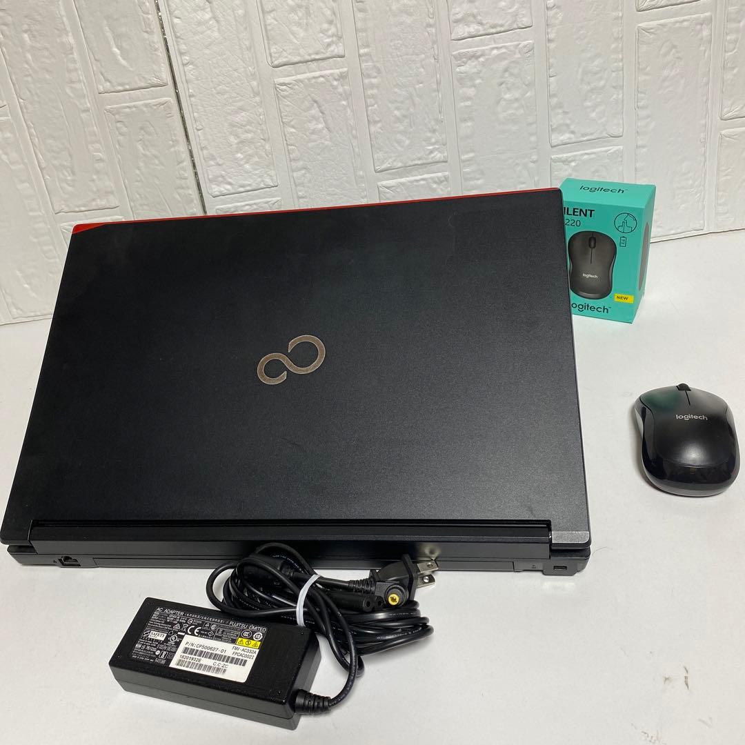 Windows11 オフィス付き　Core i7 SSD 500GB 富士通PC