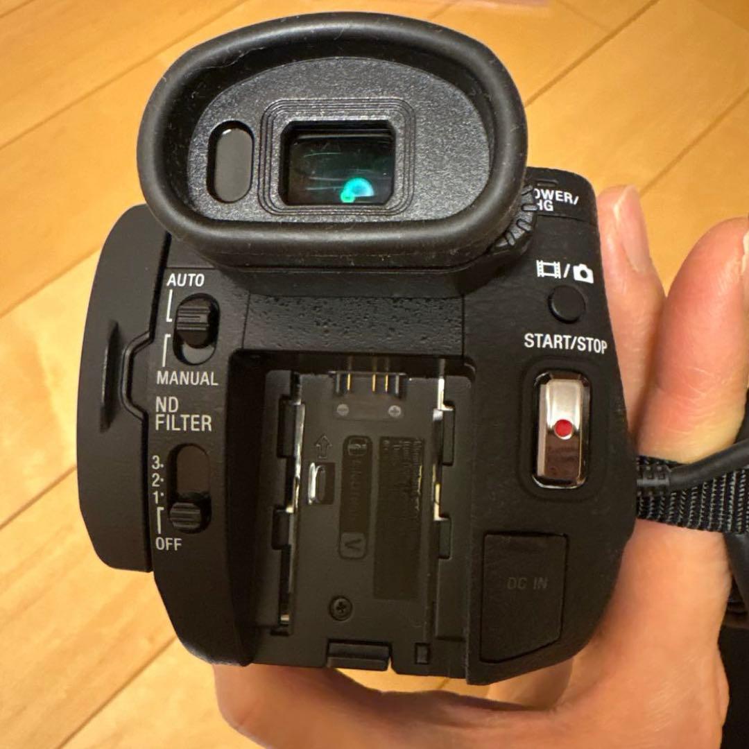 SONY HANDYCAM FDR-AX100 4Kビデオカメラ