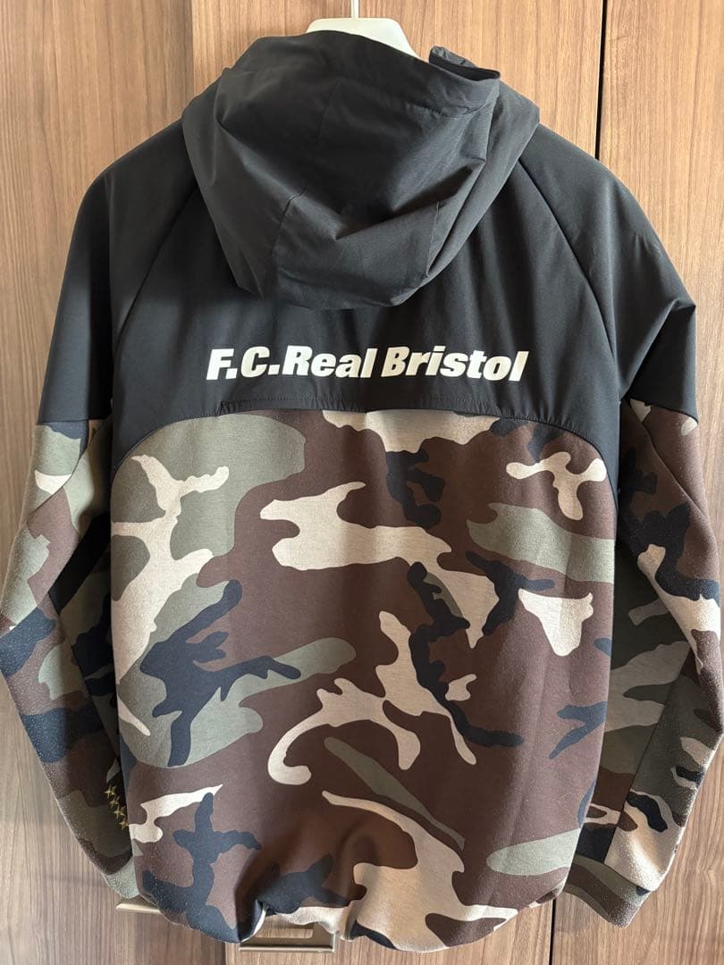 Bristol 迷彩柄 フード付きパーカー M